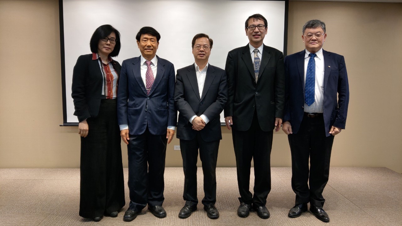 10.行政院能源及減碳辦公室專題演講